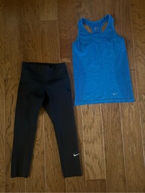Nike Crop Running Leggings And Nike Free Tank Top Lot Size Small